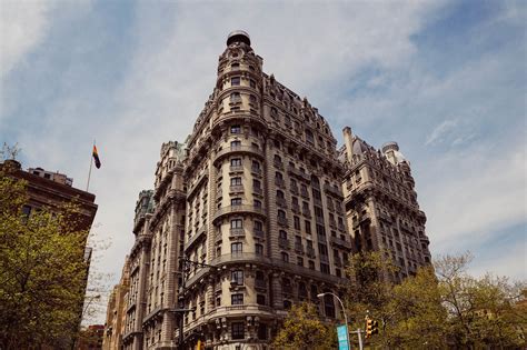 famous historic nyc hotels.